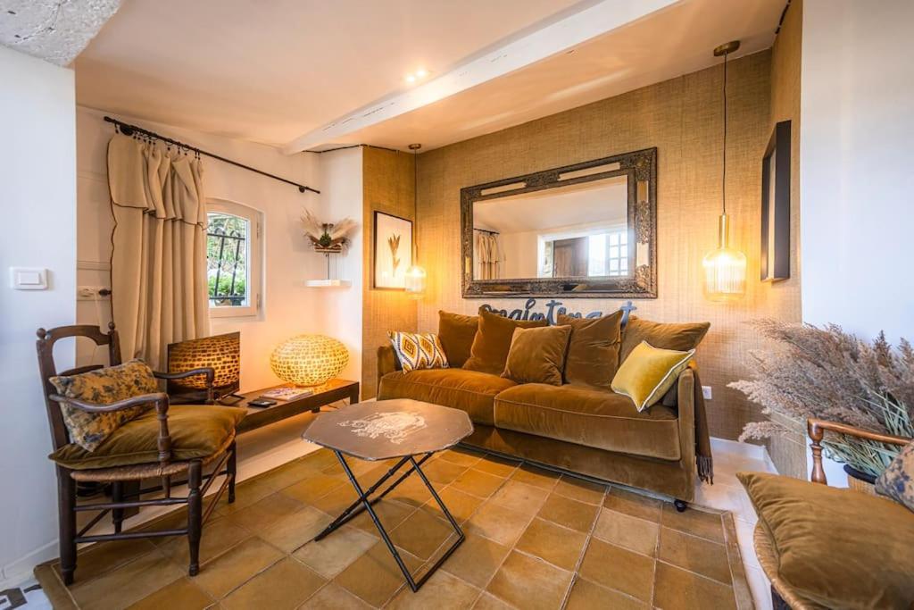Le Balcon Du Prince Noir เลส์โบซ์-เดอ-โพรว็องซ์ ภายนอก รูปภาพ